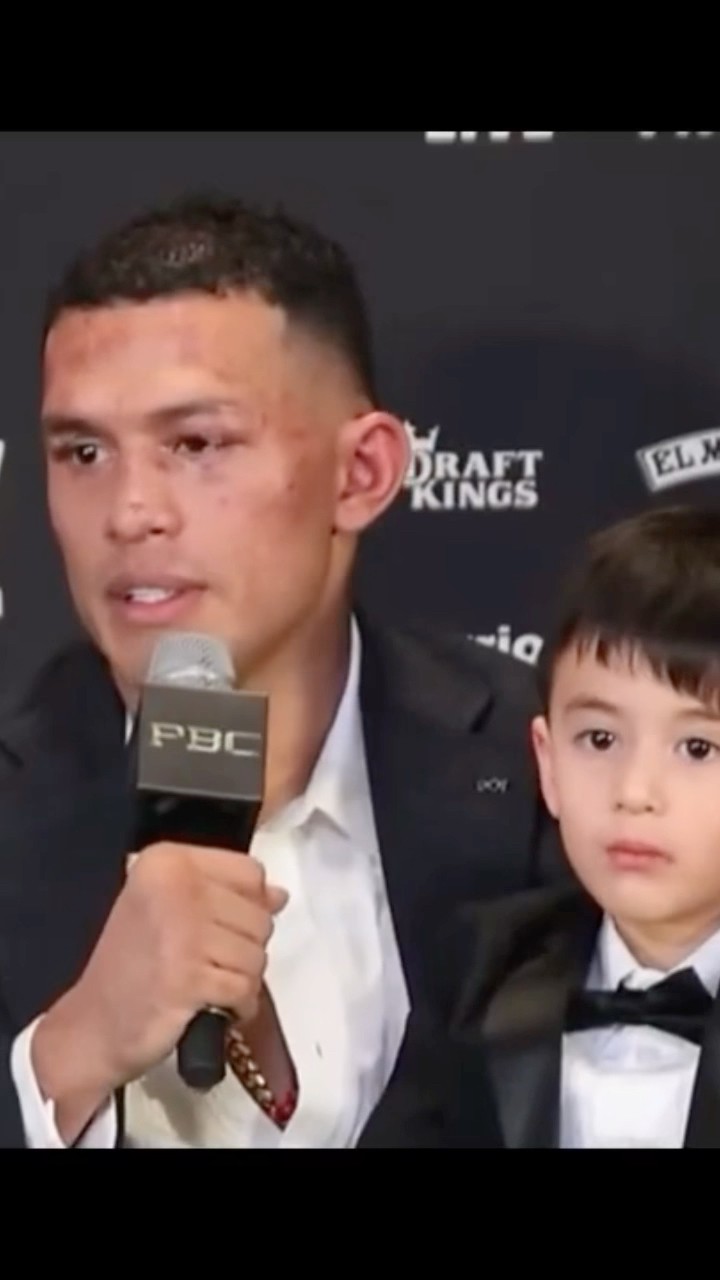 DAVID BENAVIDEZ SE BURLA DE MORRELL Y AFIRMA QUE PENSÓ QUE PEGABA MÁS FUERTE