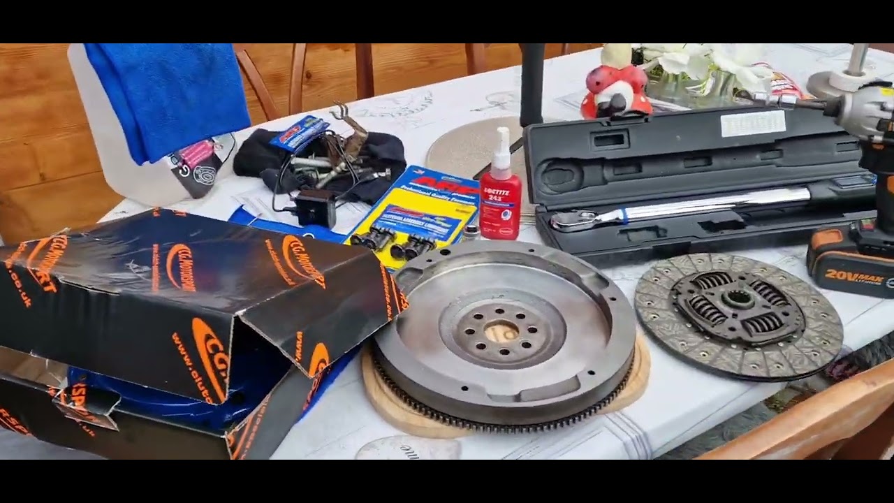 Astra GSI C20LET engine goes in