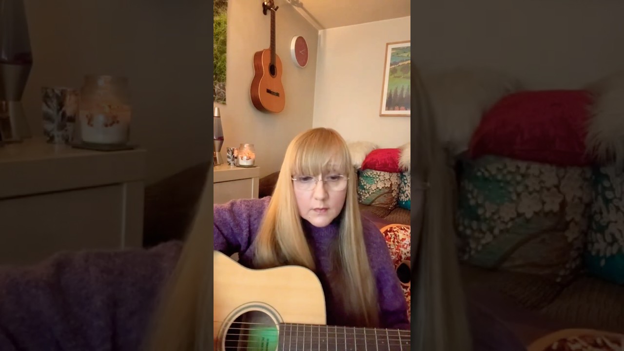 Part 1- Iris- Goo Goo Dolls / Grace Davies (cover) short