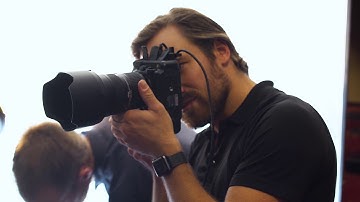 Felix Kunze shooting portraits at Explorers Club Annual Dinner