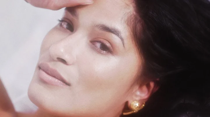 Angla Jeanne - A la minute (Clip Officiel)