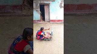 अपन ह बट क अचनक टप दय