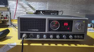 Uniden Washington 40 Ch SSB/AM, one of the icons of CB Radio over the years.