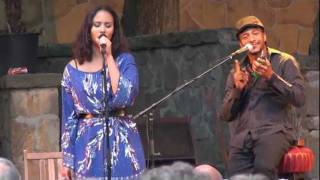 Mayra Andrade - Comme s&#39;il en pleuvait - Live in Holland (9/12)