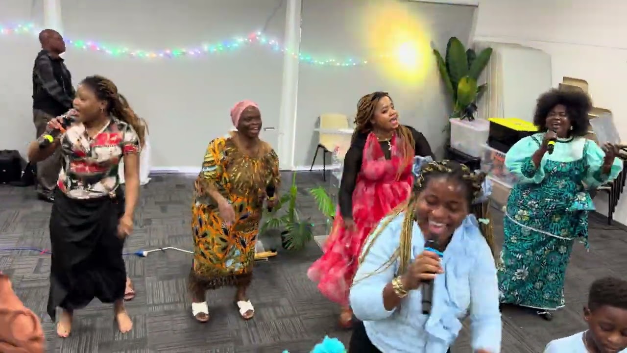 PRAISE AND WORSHIP @ GOLGOTHA CHURCH-A.U