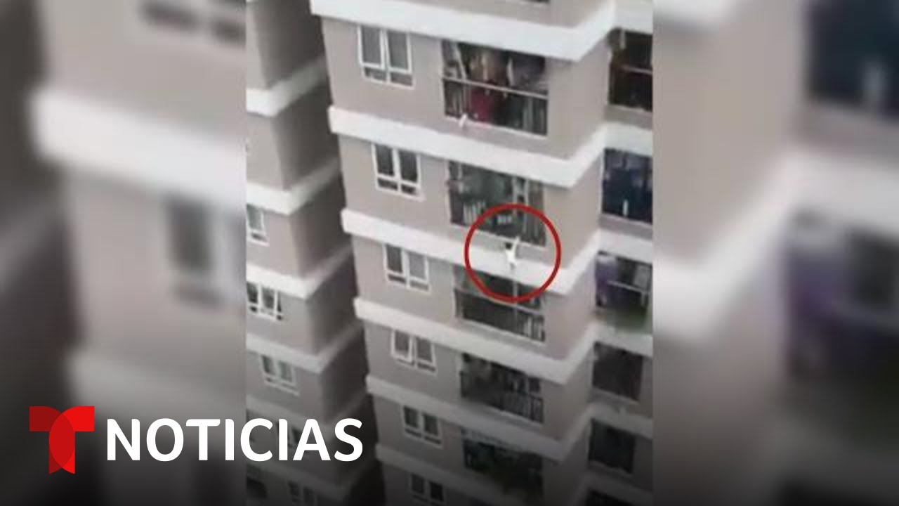 Aterrador momento: una niña cae de un piso 12 y se salva | Noticias ...