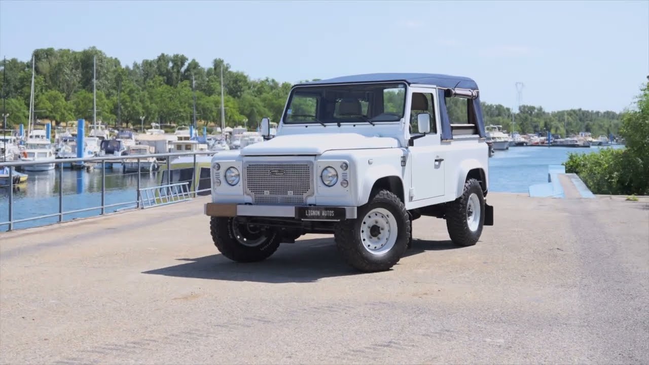 Land Rover D90 soft-top Fuji White | Customize by Lignon Custom