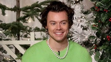 Harry Styles Watches A Stranger