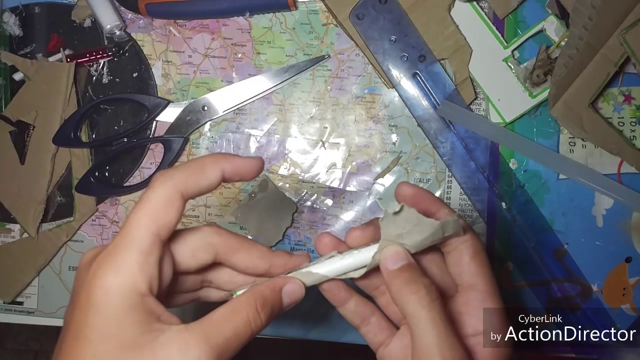 Comment faire un pistolet en carton - YouTube