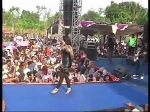 Rita Sugiarto - Dua Kursi New Pallapa ( Official Music Video )