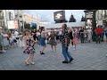 ВЕСЁЛЫЕ ТАНЦЫ👍 В КАРАОКЕ НА СТЕКЛЯШКЕ