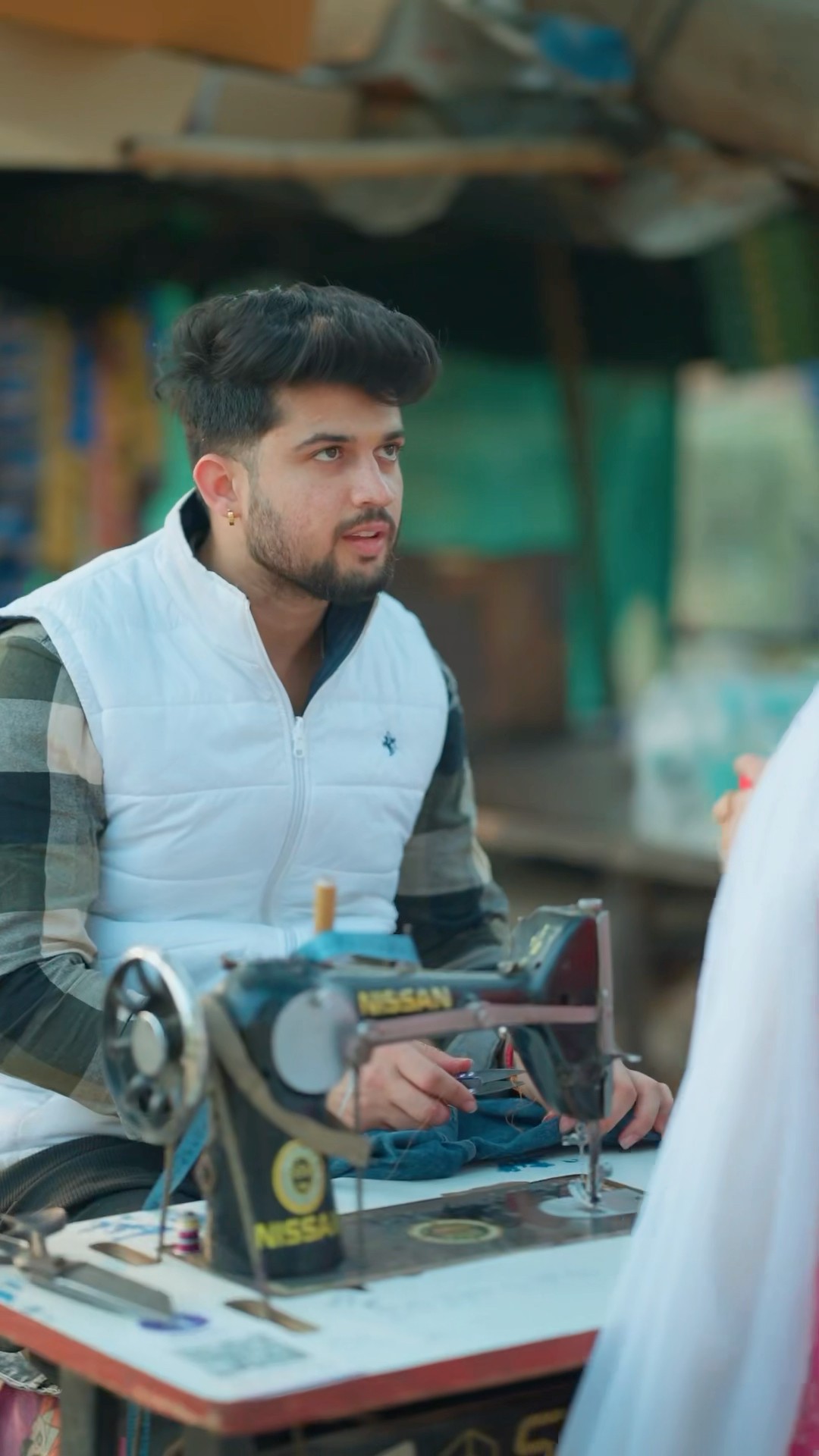 Pyaar toh pyaar hota hai?❤️?? #lovestory #unknownboyvarun #shorts