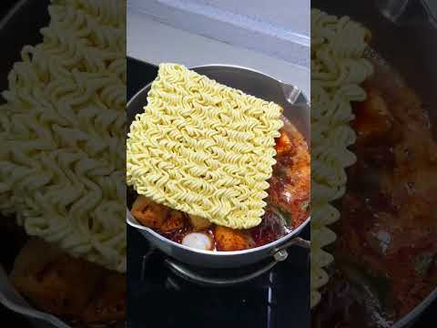 100 Ways To Eat Instant Noodles Food Noodles Ramen