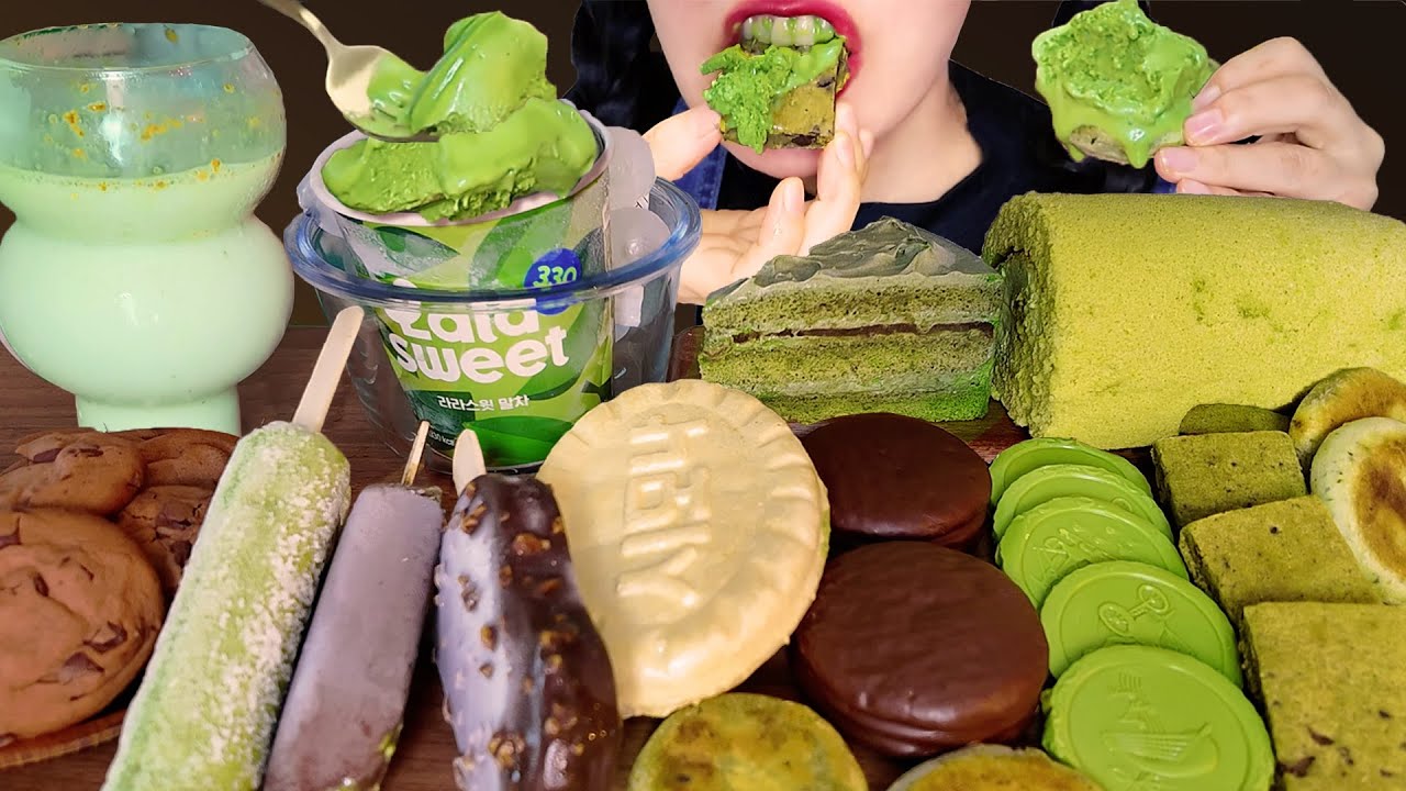 СУБ)АСМР МУКБАНГ💚Мороженое с матча и десерты с матча 💚#ДесертМукбанг#МатчаЛатте