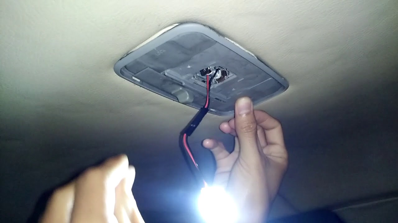 Mengganti Lampu  Plafon  Mobil dengan LED Super Terang YouTube