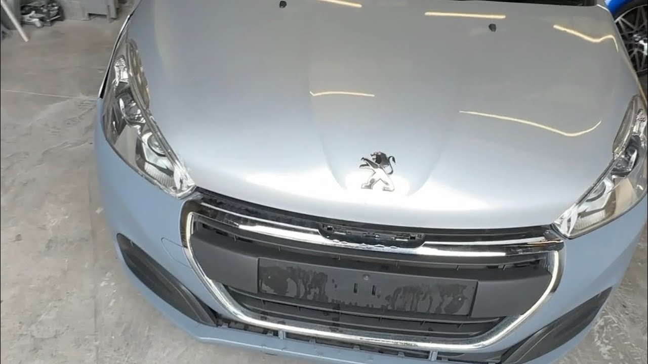 How to remove a front bumper from a Peugeot 208 2015