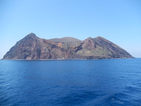 鳥島・孀婦岩クルーズ 2016　(Torishima and Soufu-iwa Cruise)