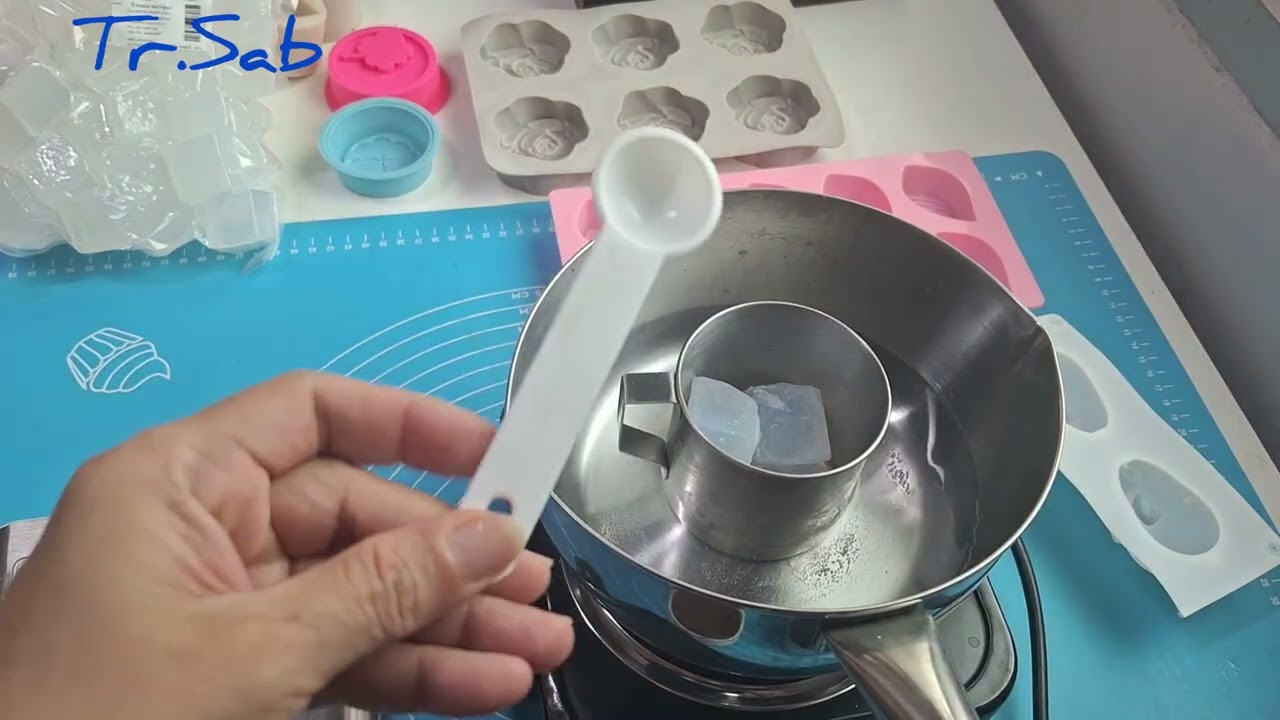 #အသားအရေကြည်လင်ဖို့မန်ကျည်းဆပ်ပြာသုံးကြစို့  #မန်ကျီးသီးမှည့်ဆပ်ပြာလုပ်နည်းလေး