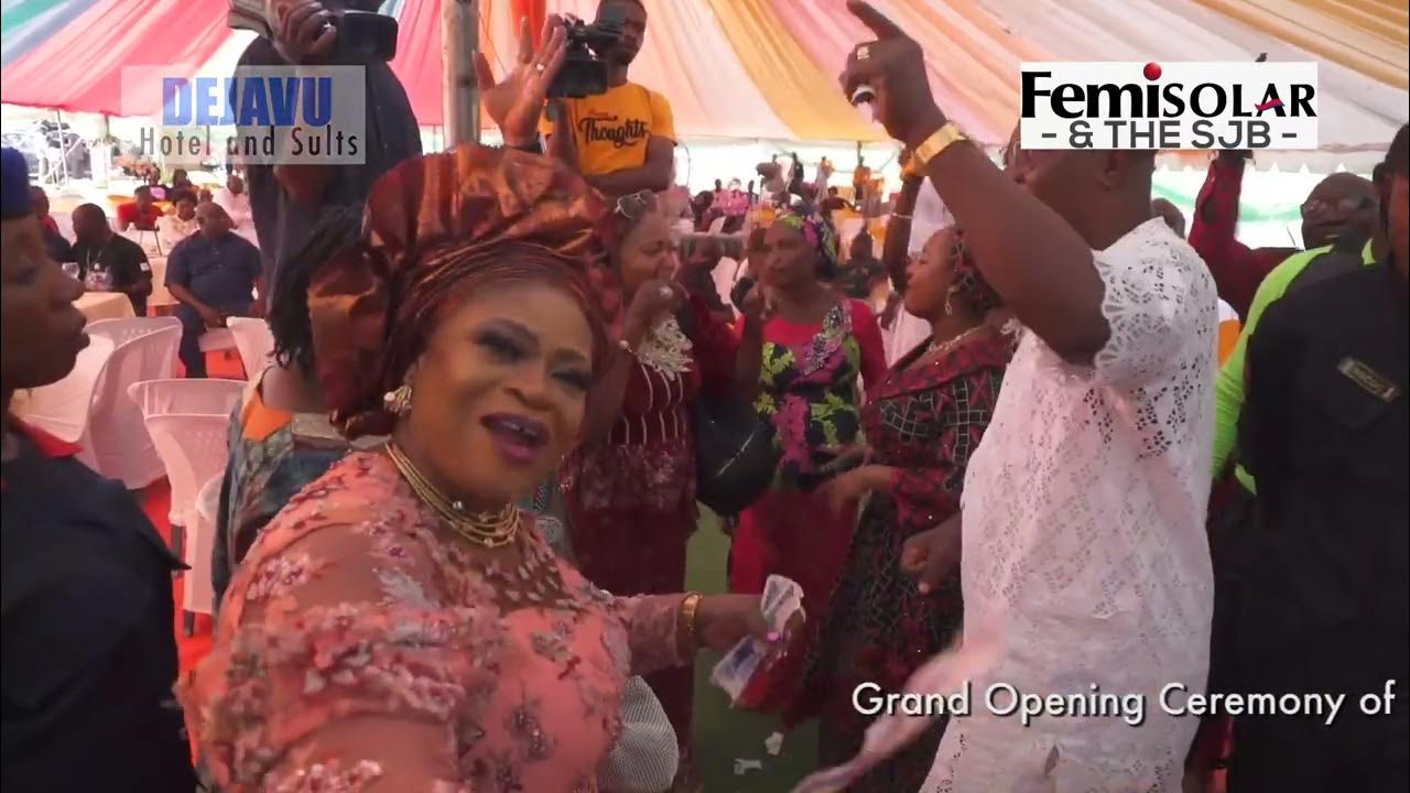 FEMI SOLAR LIVE ON STAGE AT DEJAVU HOTEL GRAND OPENING IN AKURE(3