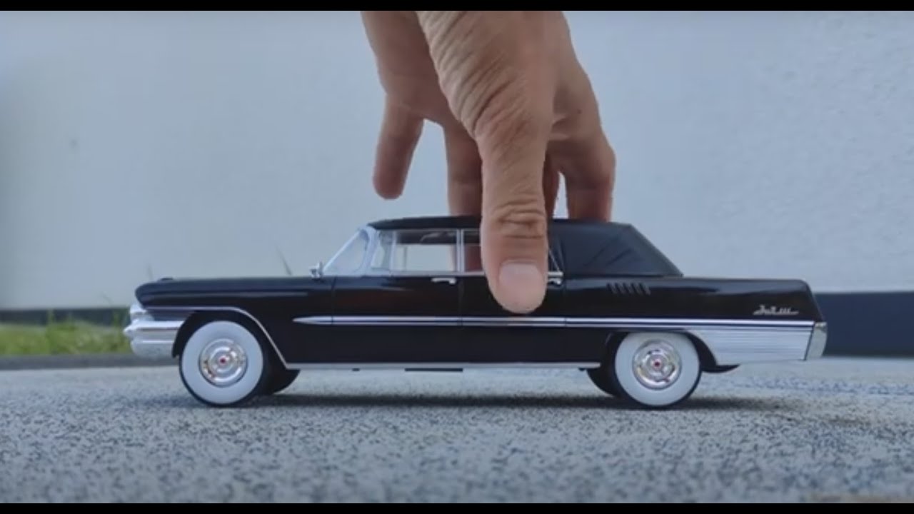 Building the 1964 Chevrolet Impala SS: 1/25 Scale Model Kit from AMT/ERTL 