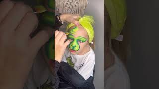 Get Ready For Grinchmas With Adorable Grinch Face Paint Tutorial #Grinchmas #Facepainting #Shorts