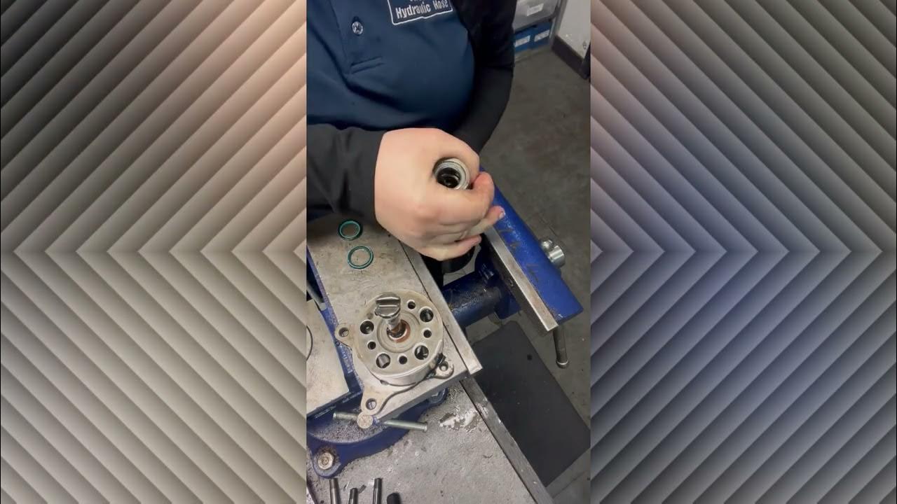 Rebuilding An Orbital Steering Motor - YouTube