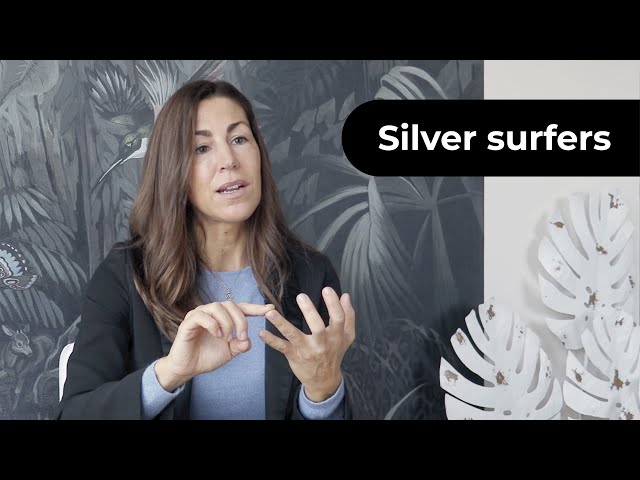 Silver surfers | Raquel Roca