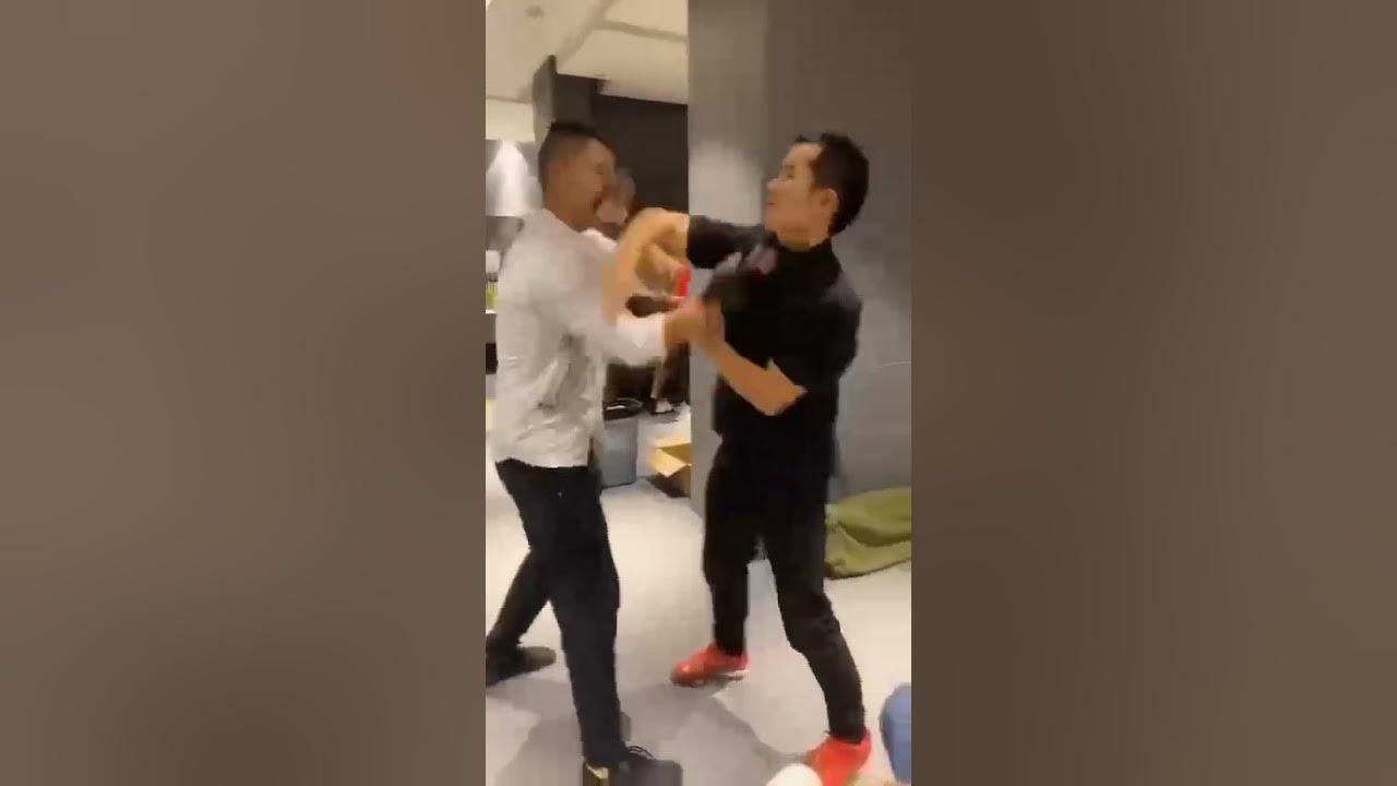 Wing Chun Ding Hao training with his Sifu Yu Changhua before fighting A
