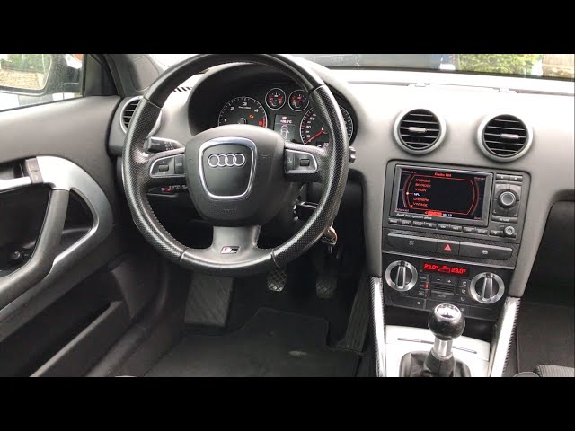 Carbon Interior Mittelkonsole Dreiecke Beinlehne Blenden Audi A3 8P  2003-2012 