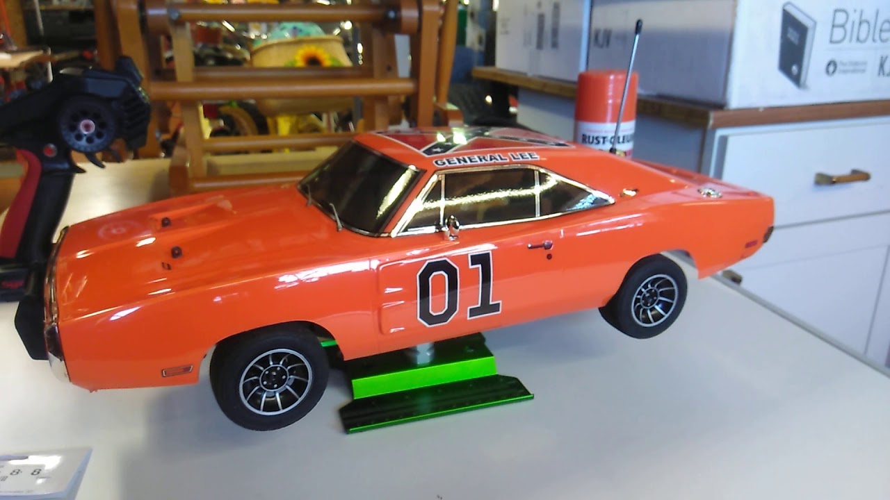 The making of my kyosho General Lee - YouTube