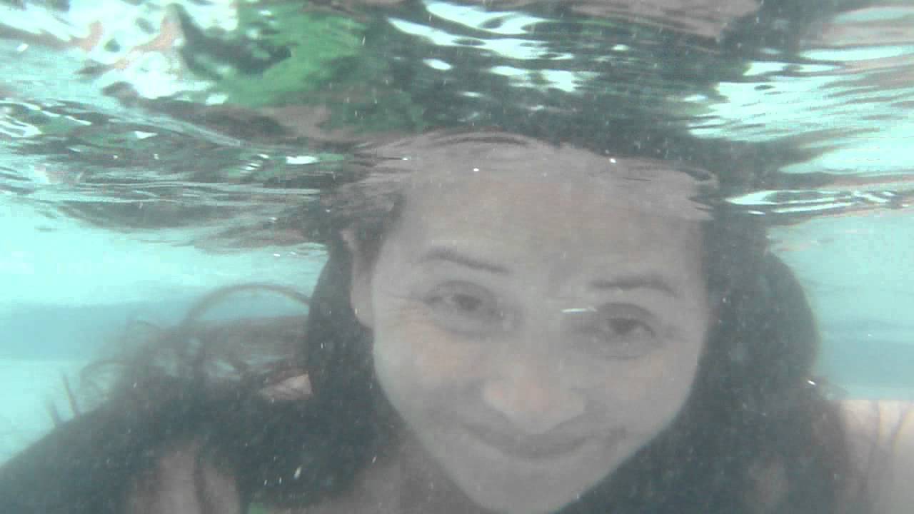 underwater smile! - YouTube