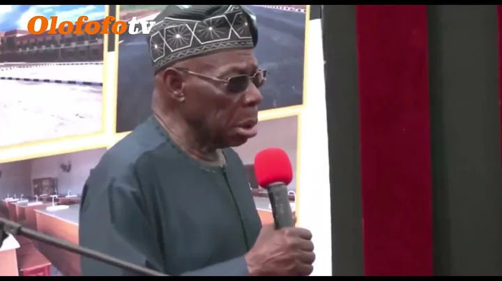 Obasanjo Commands Oyo Monarchs To Stand And Greet