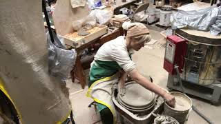 Throwing A 16 Platter Usig 14 Hydrobat