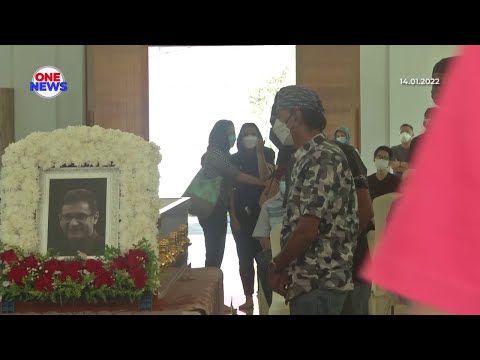 Video: Bintang berbasikal memberi penghormatan kepada mendiang Raymond Poulidor