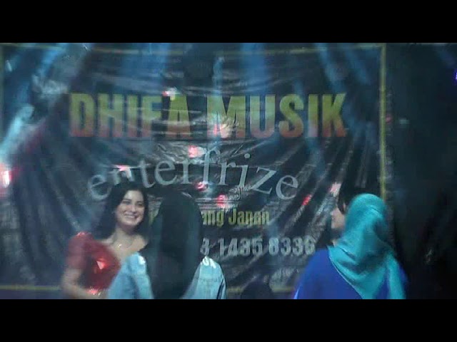  SIA SIA MENCINTAIMU  Live DHIFA Musik Bekasi#trending#populer class=