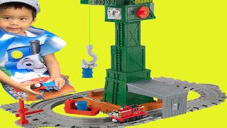 Thomas the Train: Take-n-Play Cranky at the Docks.  #ThomasAndFriends #CrankyCrane