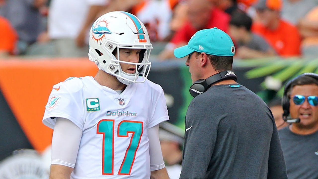 Miami Dolphins coach Adam Gase says QB Ryan Tannehill is 'day to day' with his injury. - YouTube