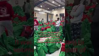 Volunteering at Toy Drive Spreading Holiday Cheer to Over 900 Families #toydrive #volunteering