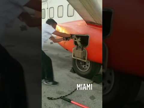 مواقف عجيبة ومرعبة في حياة الطيار Shorts