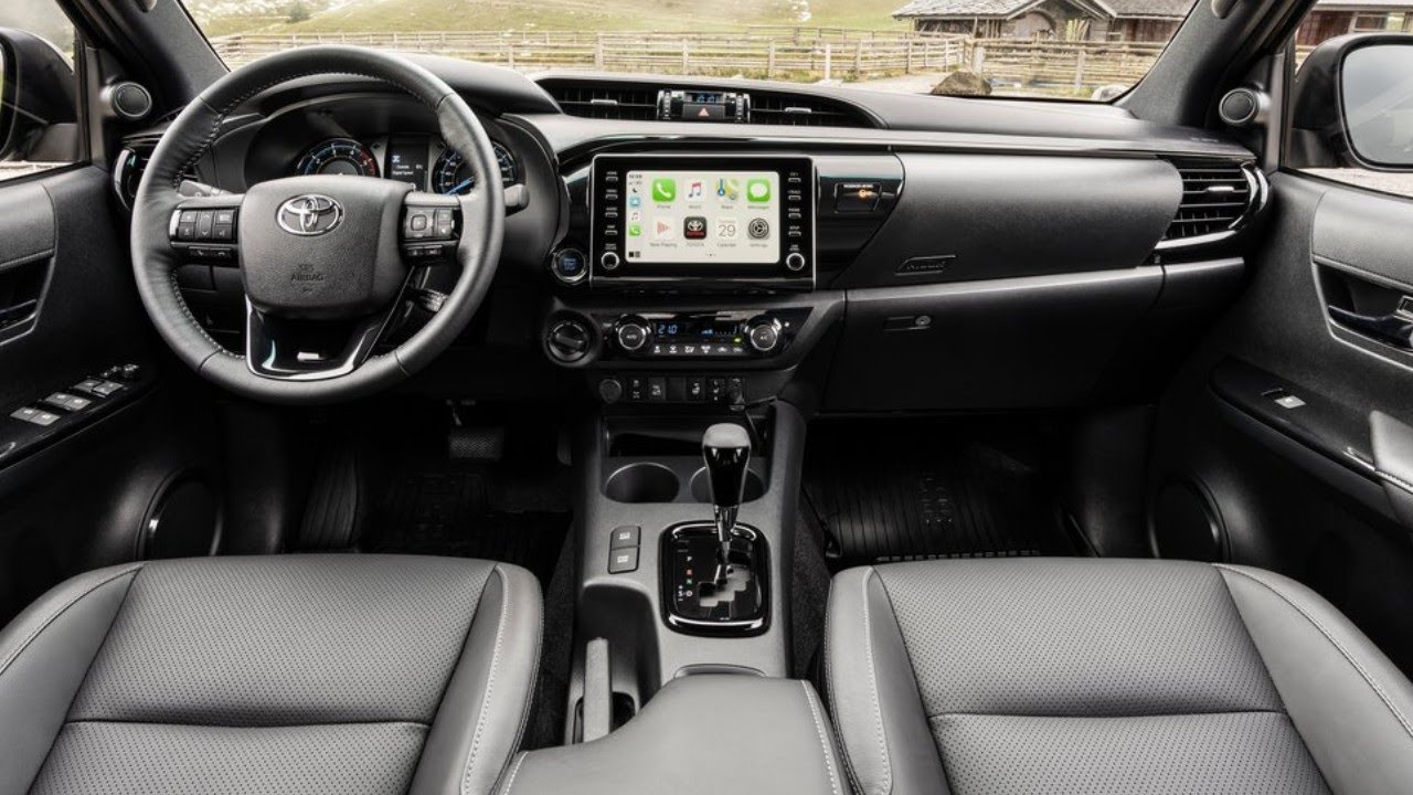 Toyota Hilux 2022 Interior