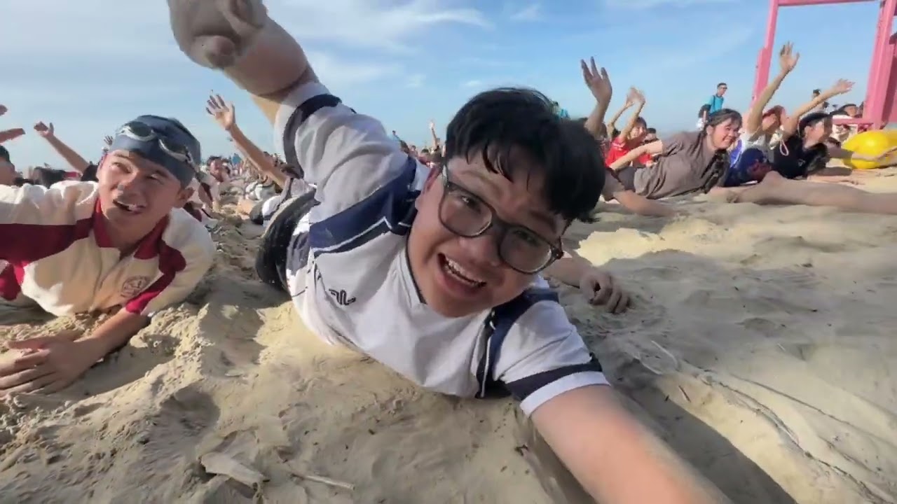 TRƯỜNG THPT NGUYỄN TRÃI THAM QUAN LONG HẢI 11/2025