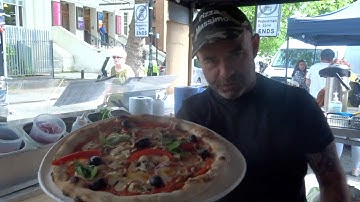 How do i put the toppings on my Pizzas, tips and advices  with Maestro Massimo Nocerino