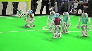 2013 RoboCup Pool H: rUNSWift vs SPQR
