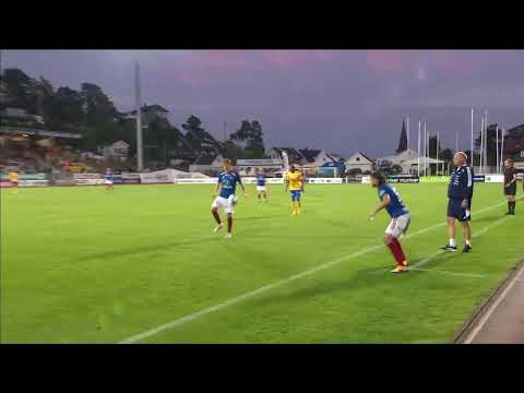 Genius throw-in technique from Norway - way of ball like nothing ever seen before