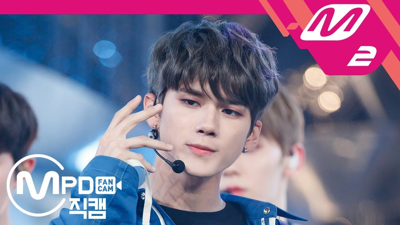[MPD직캠] 워너원 옹성우 직캠 '켜줘(Light)' (WANNA ONE ONG SEONG WOO FanCam) | @MCOUNTDOWN_2018.6.7