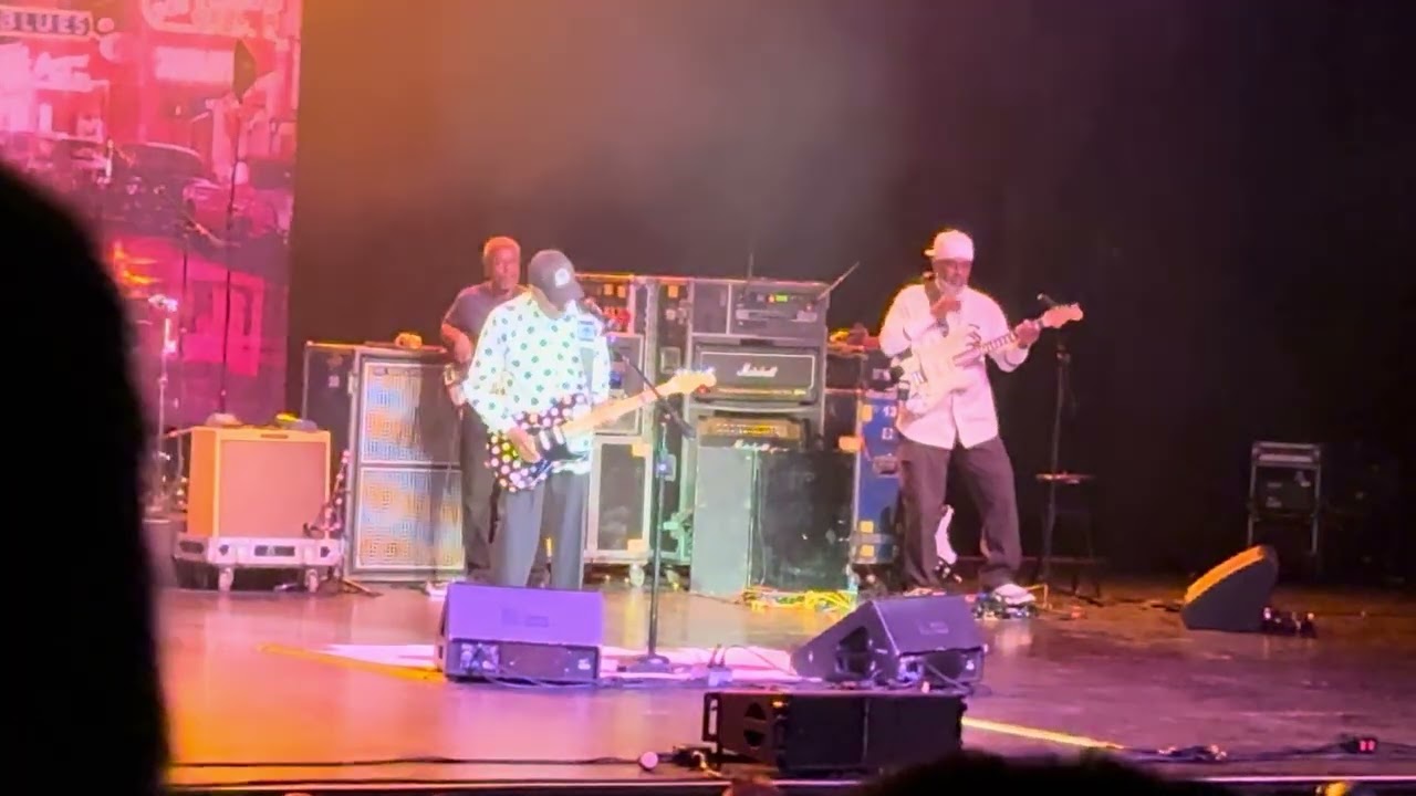 Buddy Guy - I'm Your Hoochie Koochie Man (7/19/25 at Meadow Brook Amphitheater near Detroit)