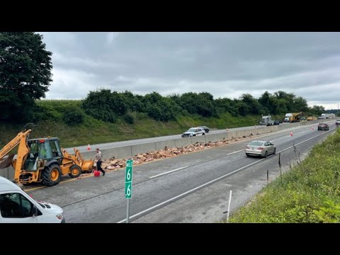 I-83 hot dog spill closes road in both directions in York County