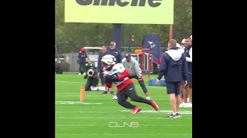Rhamondre Stevenson with a nice juke move in drills🔥