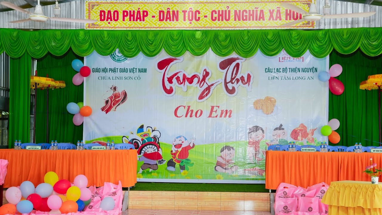 TRUNG THU CHO EM - LẦN 4- NĂM 2023. CHÙA LINH SƠN CỔ KẾT HỢP CÙNG CLB THIỆN NGUYỆN LIÊN TÂM LONG AN