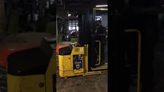 Yale order picker 1